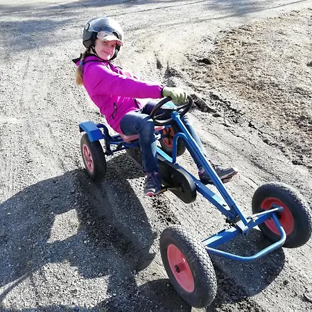 Prázdninový areál Emolahti Pyhajarvi (Oulu)